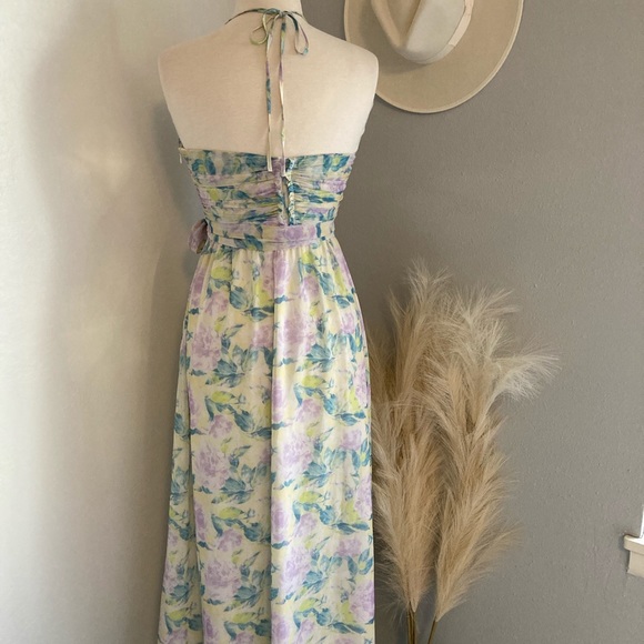 ❤️ Lulus Effortlessly Abloom Green Multi Floral Ruched Halter Midi Dress - Picture 10 of 16
